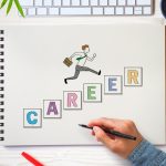 営業マンは異業種に転職できる？営業職のキャリアプランニングを解説