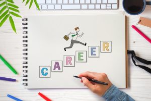 営業マンは異業種に転職できる？営業職のキャリアプランニングを解説