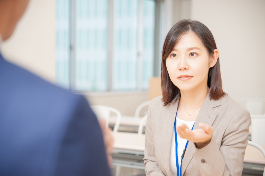 営業職の面接官がチェックするポイントとは?面接突破のコツを公開