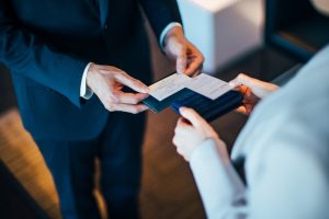 名刺交換会が意味ないと言われる理由｜効果の出る交流会＆マナー