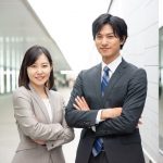 営業職の服装は何がベスト？営業成績を上げる男性＆女性の服装