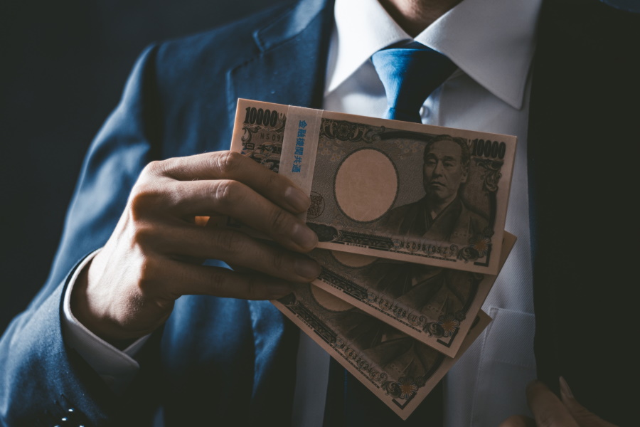 個人的なキックバックは貰ってOK?違法ではないバックマージンを解説