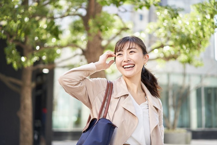 女性営業が成果を出すコツとは?営業ウーマンの強みを活かす仕事術