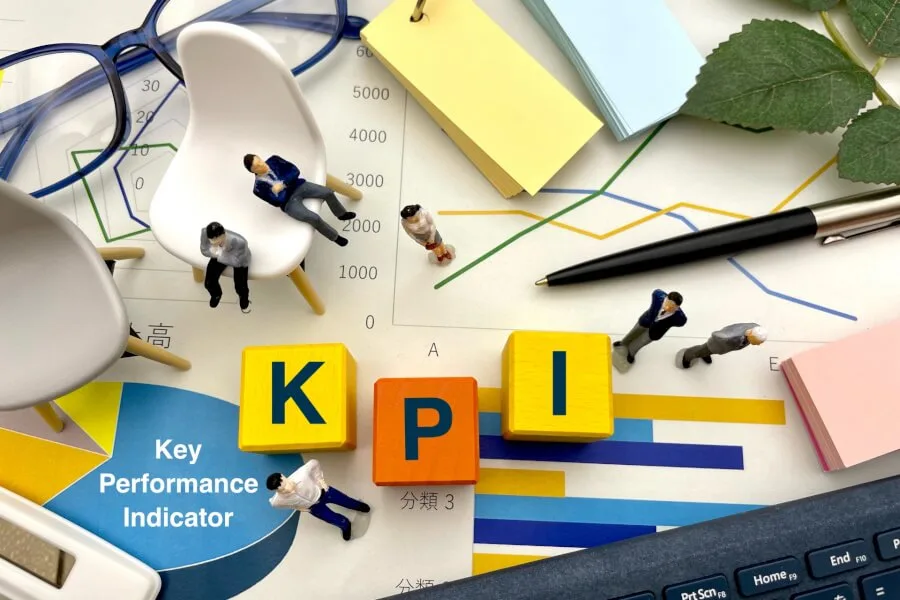 KPIの意味とは?ビジネスで管理すべき指標&作り方を簡単解説